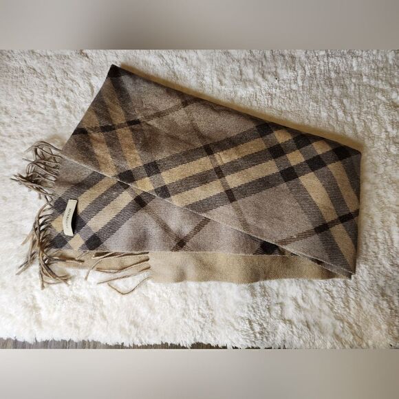 Burberry Scarf  - Picture 12 of 12